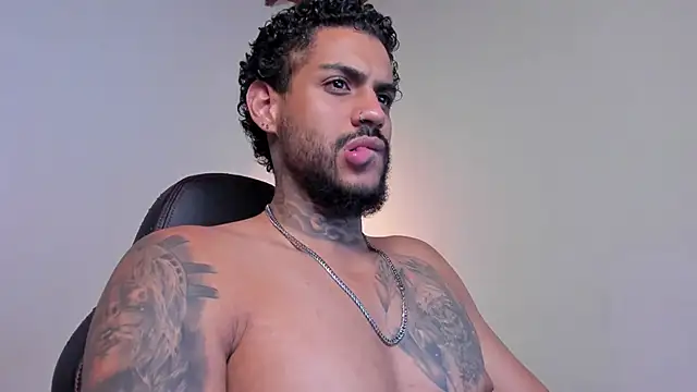 LuigiVitale 1 online show from 20, 2, 2026