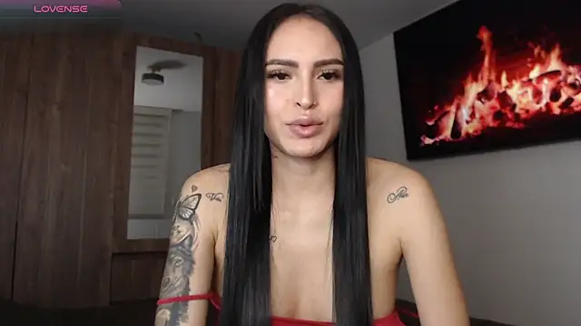 Snapshot of Linda__fiore chatting on 27, 4, 2026 Linda fiore online show from 27, 4, 2026