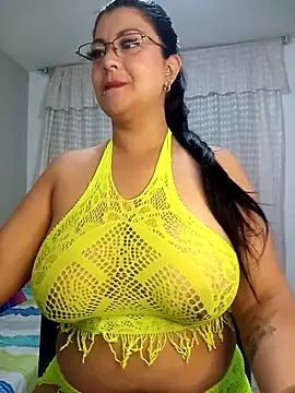 Snapshot of CelesteAlvarez1989 chatting on 1, 2, 2026 CelesteAlvarez1989 online show from 1, 2, 2026