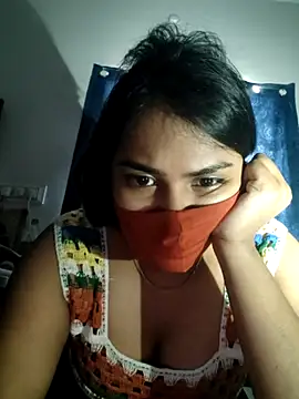 Snapshot of Red_Love_1 chatting on 17, 12, 2025 Red Love 1 online show from 17, 12, 2025