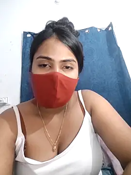 Snapshot of Red_Love_1 chatting on 16, 3, 2026 Red Love 1 online show from 16, 3, 2026