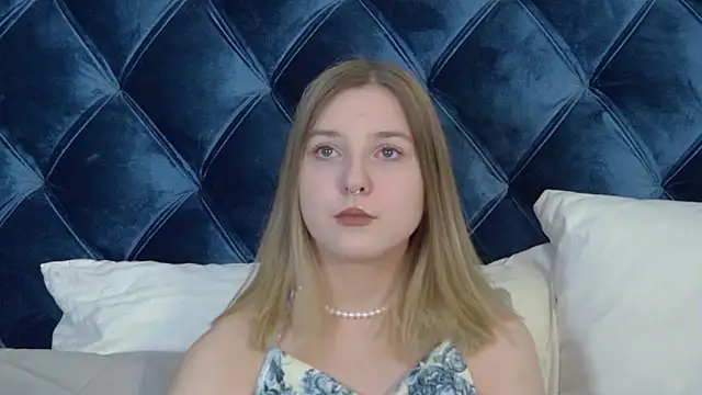 TinnaBurton online show from 19, 4, 2026