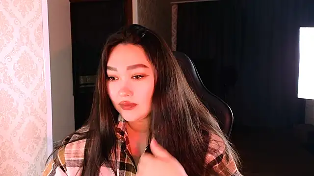 Emma Uilson online show from 30, 11, 2025