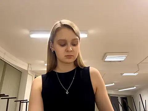 Snapshot of PaulitaSolow chatting on 18, 11, 2025 PaulitaSolow online show from 18, 11, 2025