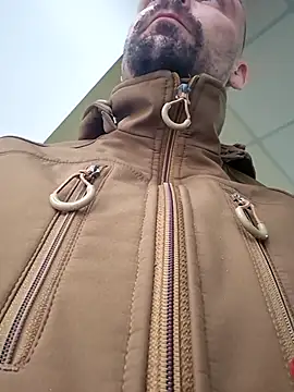 Gregorywhitelegs online show from 2, 4, 2026