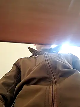 Gregorywhitelegs online show from 3, 4, 2026