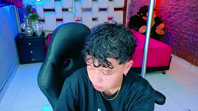 Snapshot of lunabustygirl chatting on 8, 2, 2026 lunabustygirl online show from 8, 2, 2026