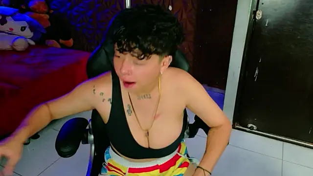 Snapshot of lunabustygirl chatting on 15, 2, 2026 lunabustygirl online show from 15, 2, 2026