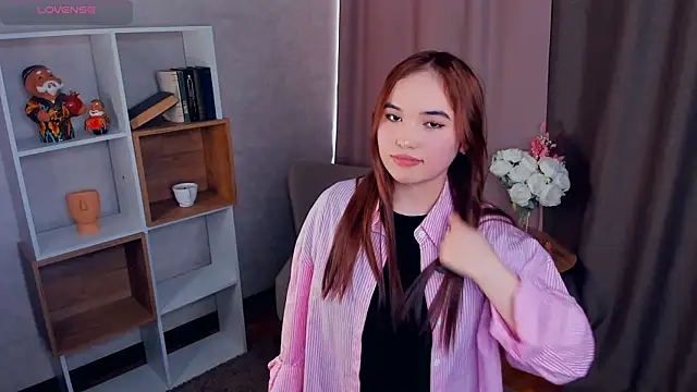 Snapshot of BetseyLaszlo chatting on 18, 11, 2025 BetseyLaszlo online show from 18, 11, 2025