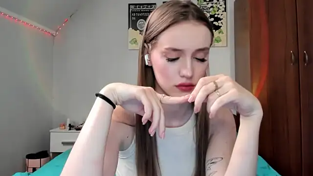 tinyglow online show from 30, 3, 2026