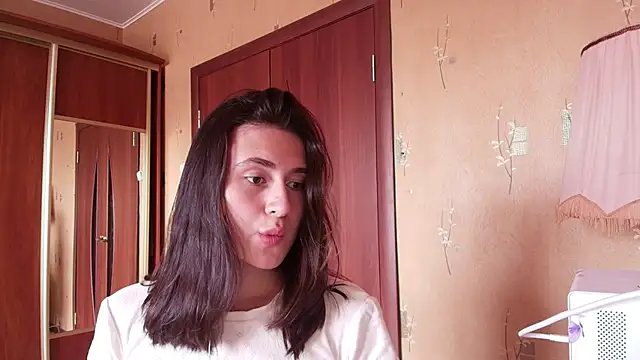 KristinaScott online show from 18, 4, 2026