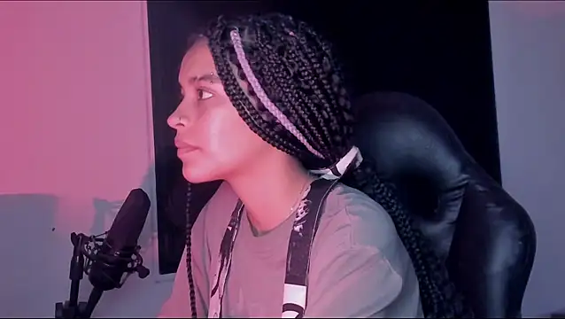 Anny Kiitty online show from 6, 3, 2026