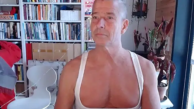 gymdaddypwrbtm online show from 22, 11, 2025