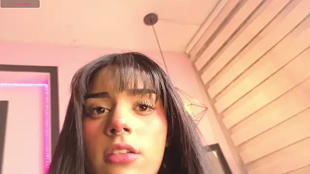 Snapshot of Milu_carbajal_x chatting on 9, 5, 2026 Milu carbajal x online show from 9, 5, 2026