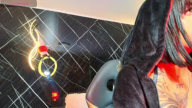 Snapshot of Milu_carbajal_x chatting on 23, 7, 2026 Milu carbajal x online show from 23, 7, 2026