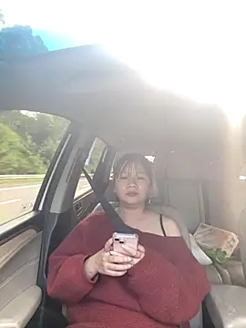 yiyi0316 online show from 24, 11, 2025