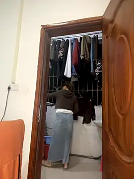 yiyi0316 online show from 30, 11, 2025