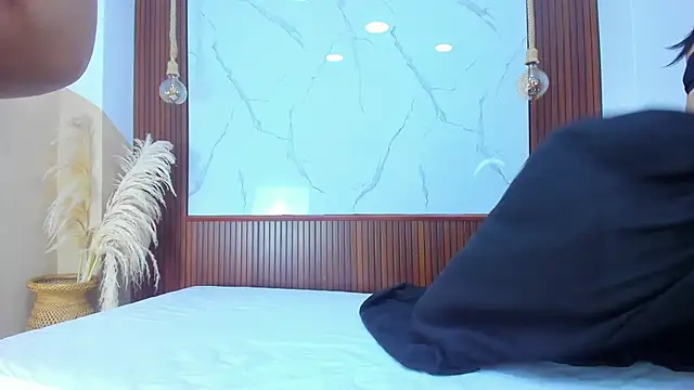 Loversinfire2 online show from 2, 12, 2025