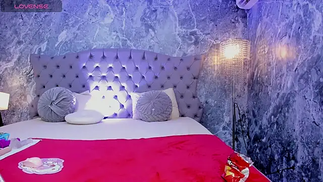 Ada Turner online show from 2, 12, 2025