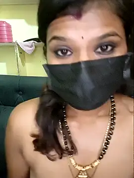Snapshot of Premalatha_28 chatting on 19, 4, 2026 Premalatha 28 online show from 19, 4, 2026
