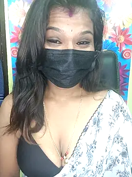 Snapshot of Premalatha_28 chatting on 21, 4, 2026 Premalatha 28 online show from 21, 4, 2026