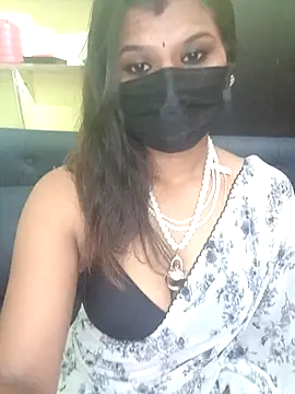 Snapshot of Premalatha_28 chatting on 22, 4, 2026 Premalatha 28 online show from 22, 4, 2026