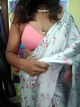 Snapshot of Premalatha_28 chatting on 24, 4, 2026 Premalatha 28 online show from 24, 4, 2026