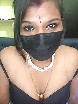 Snapshot of Premalatha_28 chatting on 26, 4, 2026 Premalatha 28 online show from 26, 4, 2026