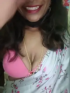 Snapshot of Premalatha_28 chatting on 16, 5, 2026 Premalatha 28 online show from 16, 5, 2026