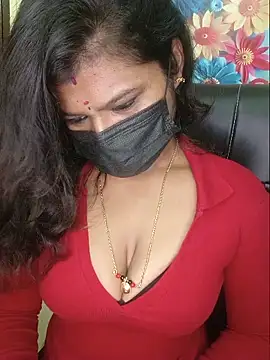 Snapshot of Premalatha_28 chatting on 26, 5, 2026 Premalatha 28 online show from 26, 5, 2026