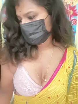 Snapshot of Premalatha_28 chatting on 26, 5, 2026 Premalatha 28 online show from 26, 5, 2026