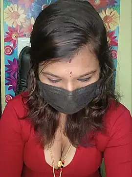 Snapshot of Premalatha_28 chatting on 20, 6, 2026 Premalatha 28 online show from 20, 6, 2026