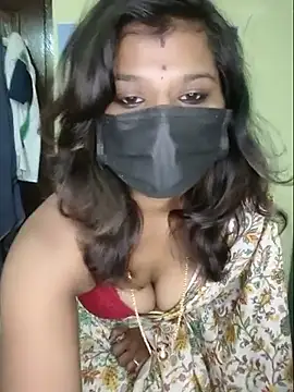 Snapshot of Premalatha_28 chatting on 25, 6, 2026 Premalatha 28 online show from 25, 6, 2026