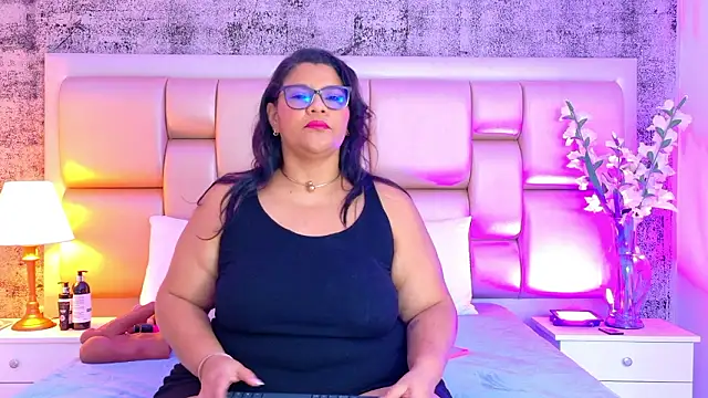 SelennaCooper online show from 7, 3, 2026