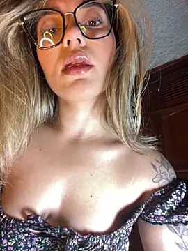 Xxx Amy online show from 4, 12, 2025