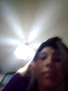 Snapshot of skinnyrox chatting on 30, 11, 2025 skinnyrox online show from 30, 11, 2025