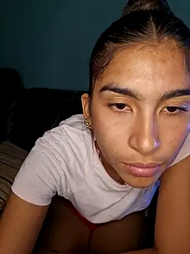 Snapshot of skinnyrox chatting on 5, 2, 2026 skinnyrox online show from 5, 2, 2026