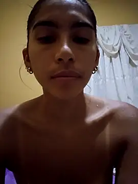 Snapshot of skinnyrox chatting on 19, 2, 2026 skinnyrox online show from 19, 2, 2026