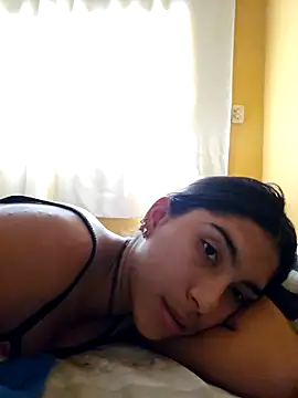 Snapshot of skinnyrox chatting on 1, 3, 2026 skinnyrox online show from 1, 3, 2026