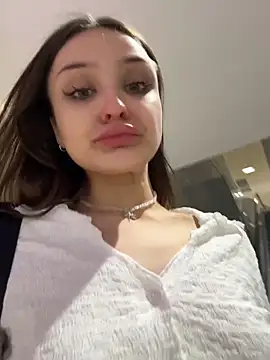 ErikaMuse online show from 25, 11, 2025