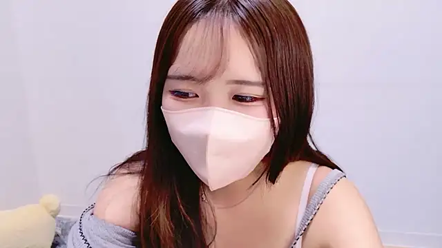 Nemu chan  online show from 19, 5, 2026