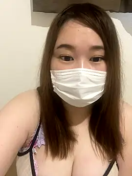 kana-chaaan online show from 18, 11, 2025