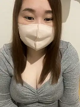 kana-chaaan online show from 3, 12, 2025