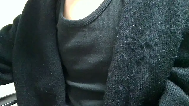 Snapshot of minhyuck001 chatting on 17, 11, 2025 minhyuck001 online show from 17, 11, 2025