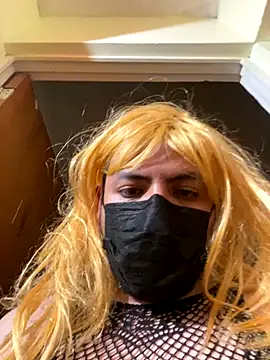 Moni-696765 online show from 5, 12, 2025