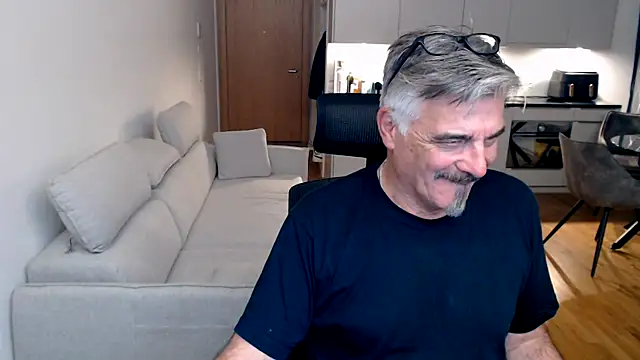 Buidapest online show from 4, 3, 2026