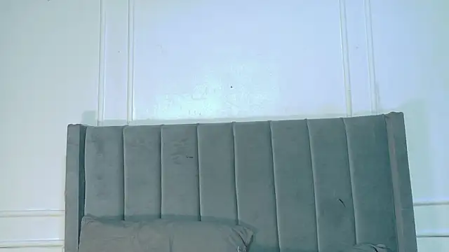 Angel-umbra online show from 1, 3, 2026