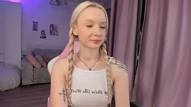 Tiffany Paw online show from 21, 2, 2026