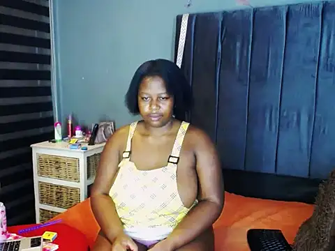 Snapshot of melanin_lizzy chatting on 17, 11, 2025 melanin lizzy online show from 17, 11, 2025