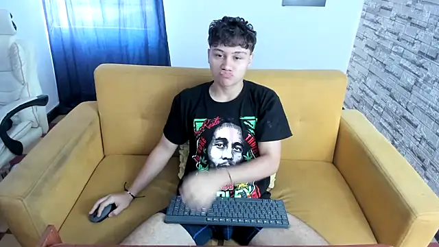 Snapshot of esteban_rios_ chatting on 29, 11, 2025 esteban rios online show from 29, 11, 2025